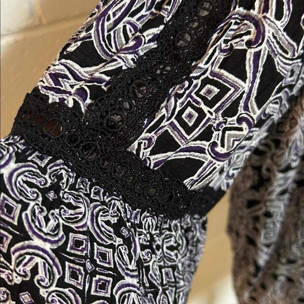 Cato Patterned Women's Top - Picture 5 of 9